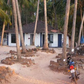A Home Away From Home Located Exactly At Chivala Beach, Malvan 2